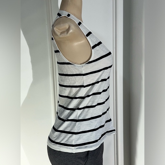 Whisper Cotton V-Neck Pocket Tank in Creston Stripe Size Small - Picture 4 of 5